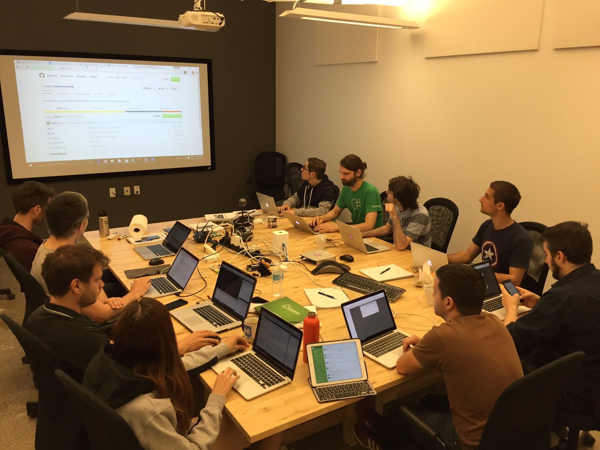 apcurium's tweet photo. Formation #Aurelia et #typescript par @Costo . On va plus loin que le plus petit dénominateur commun :) https://t.co/vIwb0B12cO