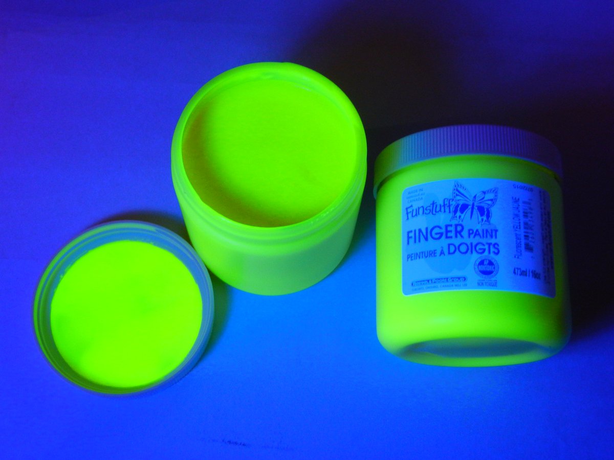 RpFunstuff's tweet image. rp-funstuff.com/shop/finger-pa… #Yellow #Fluorescent #Fingerpaint, #fun for junior #artists &amp;amp; #glows under #blacklight. #art
