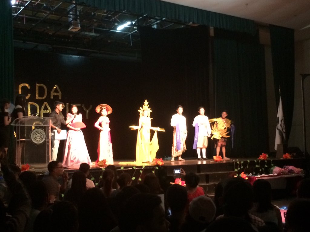 BenildeLEAD's tweet photo. IN THEIR COSTUMES TONIGHT #CDANight https://t.co/pmLsR1ewyn