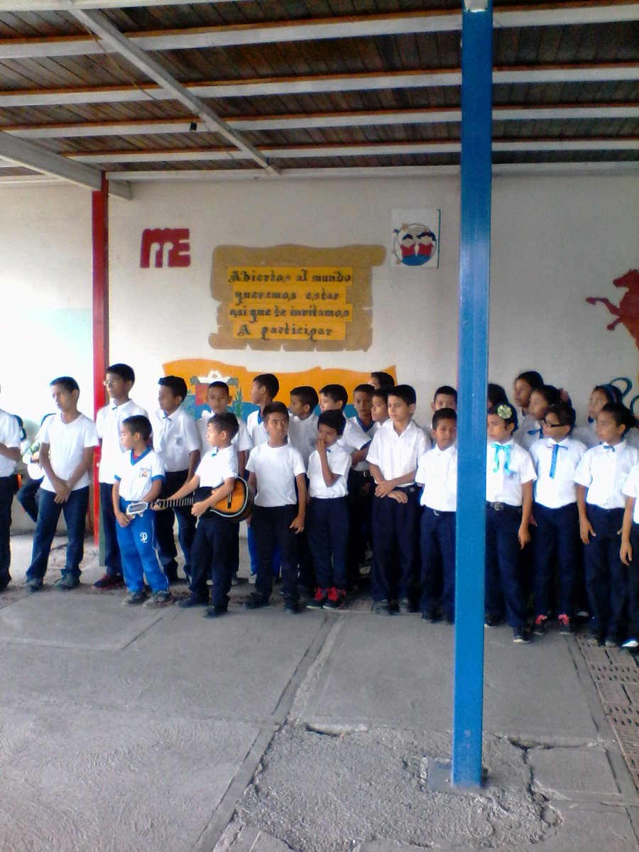 MDptoLibertador's tweet photo. @PSBIribarren @SistemaLara  Actividad 14 de Junio 2016, Mp Unión Barquisimeto. Lugar Preescolar Dpto Libertador. https://t.co/lZz2ZAKY77
