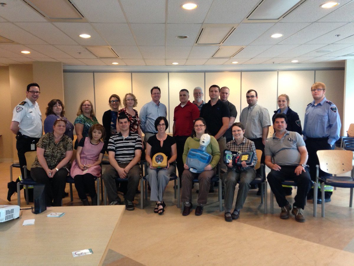 ANB_EMP's tweet photo. We trained our 10,000th NBer in hands-only #CPR (and then some). With @MedavieBC employees. https://t.co/liiU5IkcDW