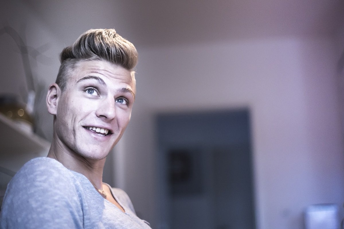 In de juni-editie vertelt topsprinter <a href="/marcelkittel/">Marcel Kittel</a> over zijn favoriete trainingsrondjes. <a href="/YBROSpWr/">YBRO Sports Writing</a> Yves fietste mee