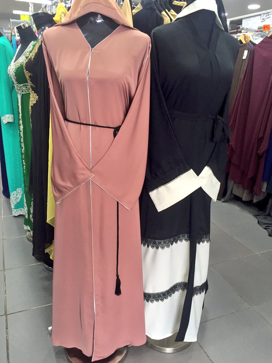 dubaimall_0's tweet photo. Découvrez les dans notre 3 boutique dont celle de mantes-la-jolie. https://t.co/mC86IDpfYm