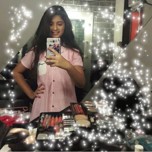 faraega9's tweet photo. Keep smile Arshu. Have a nice day 😊 
Always support you. Insyaallah 😘 @arishfakhan1308 https://t.co/K5pENONL0d