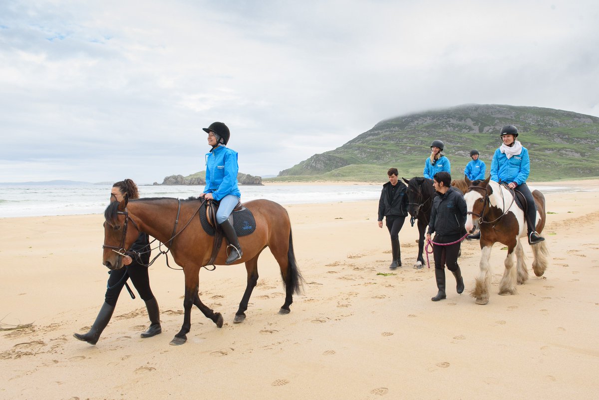 Failte_Ireland's tweet photo. International media gallop along Tullagh Bay as they experience the Northern Delights of #WildAtlanticWay https://t.co/8zhyPOcGCt