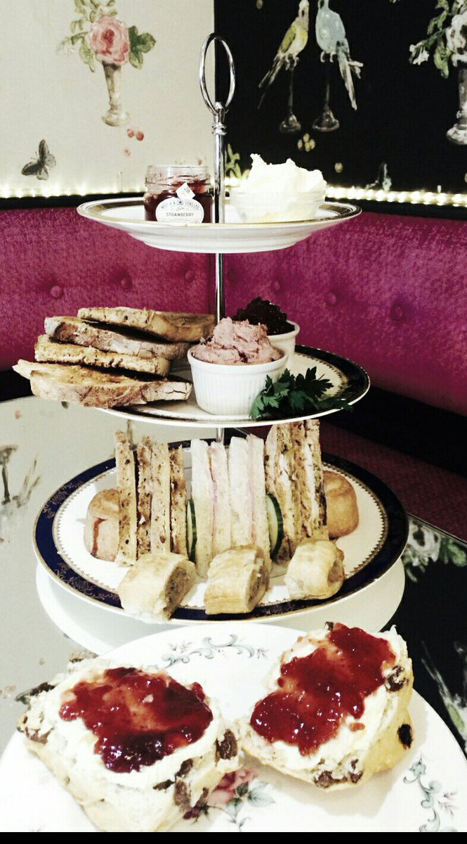vinteas's tweet photo. Fathers Day..treat him to our Gentleman's Afternoon Tea. Call 01926832091 #loveleam #coventryupdate https://t.co/Jmso4mlgDk