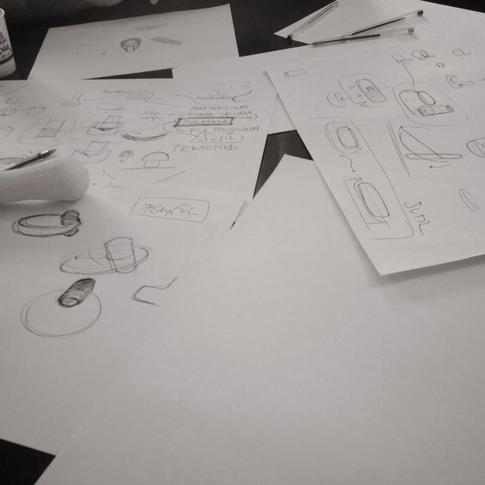 BAMBU_Studio's tweet photo. Día de #Brainstorming y #DesignThinking para nuevos clientes en #BambuStudio!
#DesignforReal #DesignwithSense https://t.co/oMXKz3YOYv