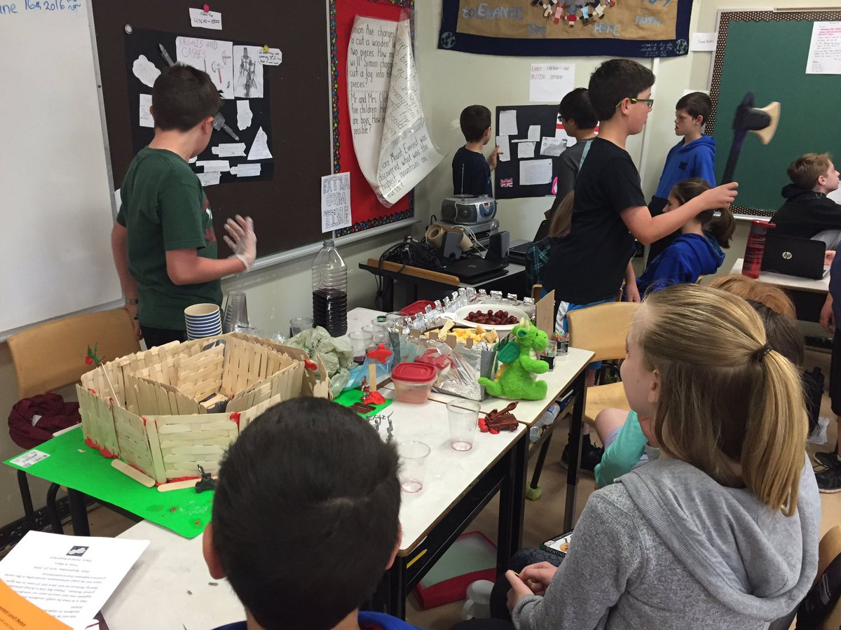 Grade6GL's tweet photo. Enjoying some amazing Social Studies from Mr. Well's class! https://t.co/5JhPfgRS8r