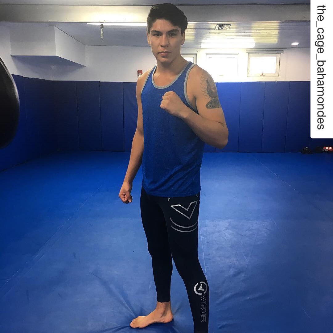 VirusLatam's tweet photo. @jaulabahamondes #VTeam @VirusIntlLA #MMADivision
"Actúa como campeón se un campeón" 💪🏻👊🏻 #mma #LATAM #ufc #chile https://t.co/Gp5ipGpJkq
