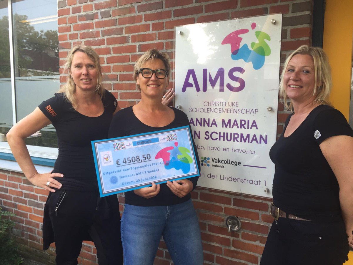 TOPMOPPIES's tweet photo. Whhoowwwwww!!!!  Een vette cheque van AMS Franeker   overhandigd gekregen. 4508,50 @HomeRide  GEWELDIG! https://t.co/GXGg2sf17n