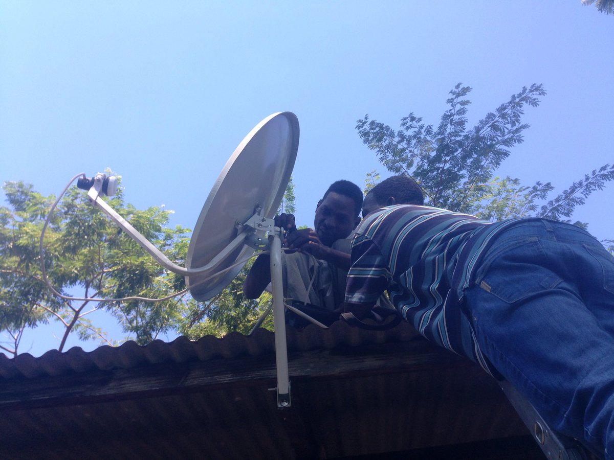 shiftITmw's tweet photo. New @OuternetForAll #KeepodPoint in #Mulanje #Malawi @africawildtruck providing @Keepod access to local community π‘π https://t.co/lvTSPJjvWk