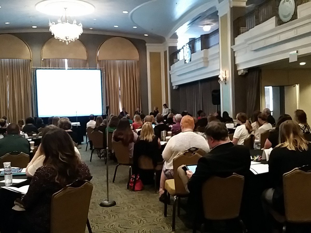 jessica_wehle's tweet photo. #PHIT2016 Kicking off day 2 plenary, Accelerate! With 3 great panelists from the PH field https://t.co/nBNKrg2LbX