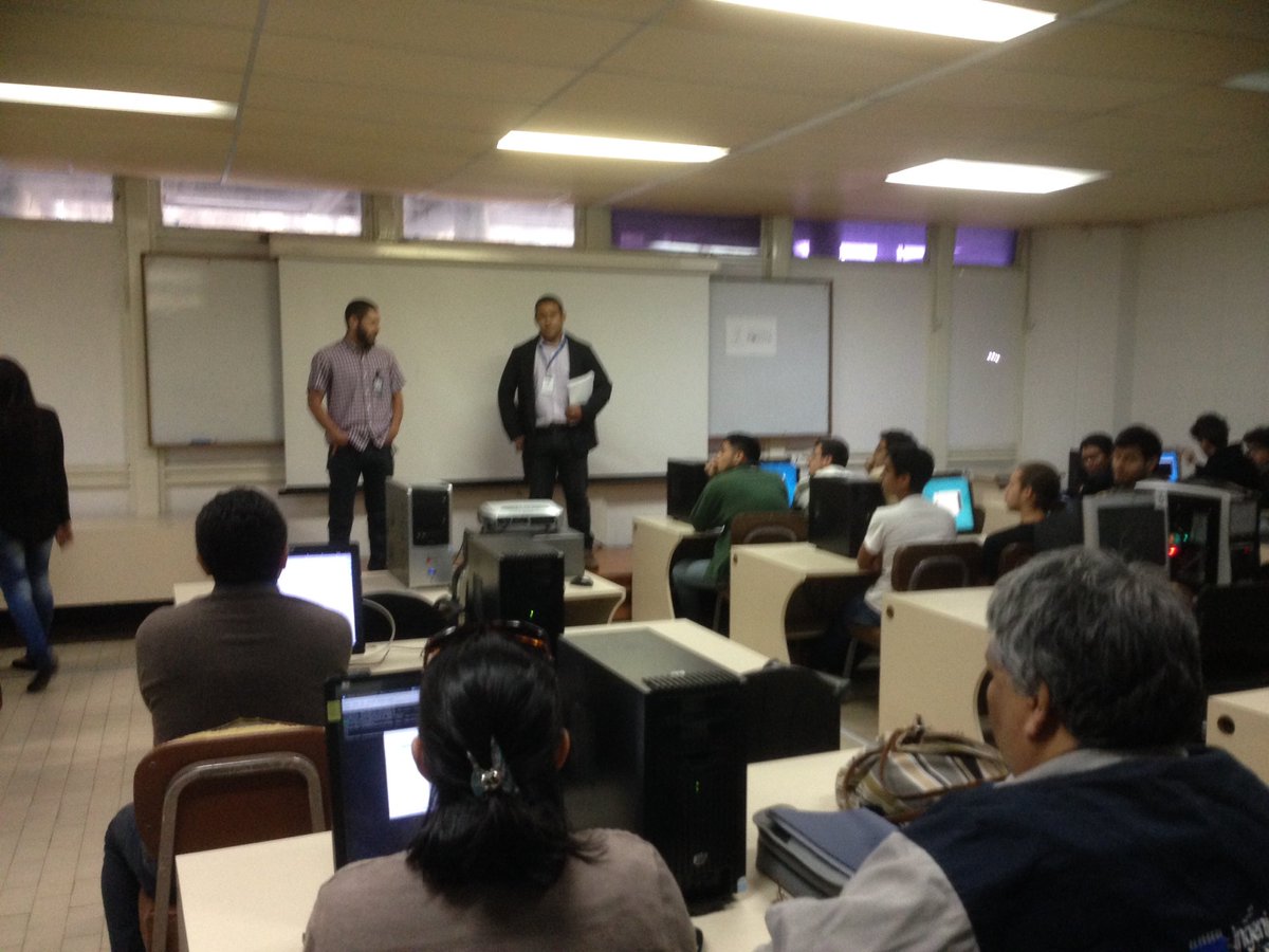 IngenieriaULA's tweet image. Inicia el @programatonULA con la participación de más de 50 participantes. Director de @eisula da la bienvenida