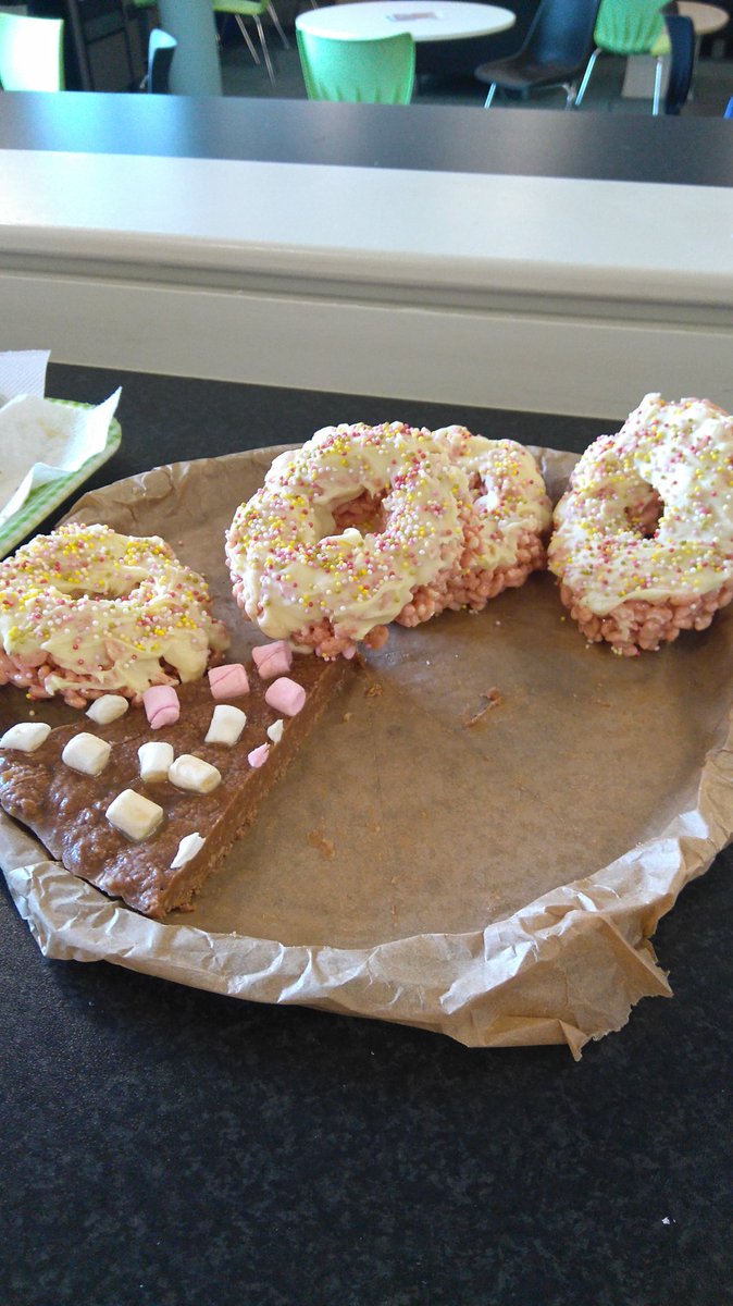 Emma McLaughlin tweet media