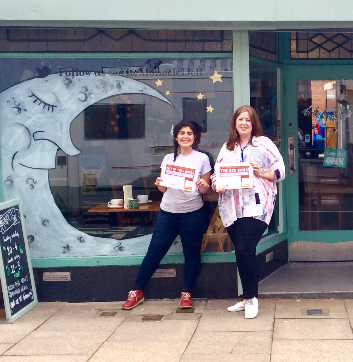 ECEyeSociety's tweet photo. We love it! Making new @BarnabyFestival friends at @TheMonocleDeli #winners #barnabywindows https://t.co/1ele7NQQlP