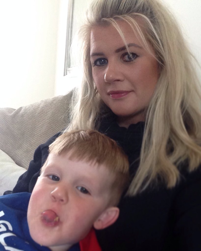 melrusson01's tweet photo. Poorly boy not letting mummy do her jobs. Crisps and #Jurassicworld are helping #earprobs https://t.co/6JGPSUrQm4