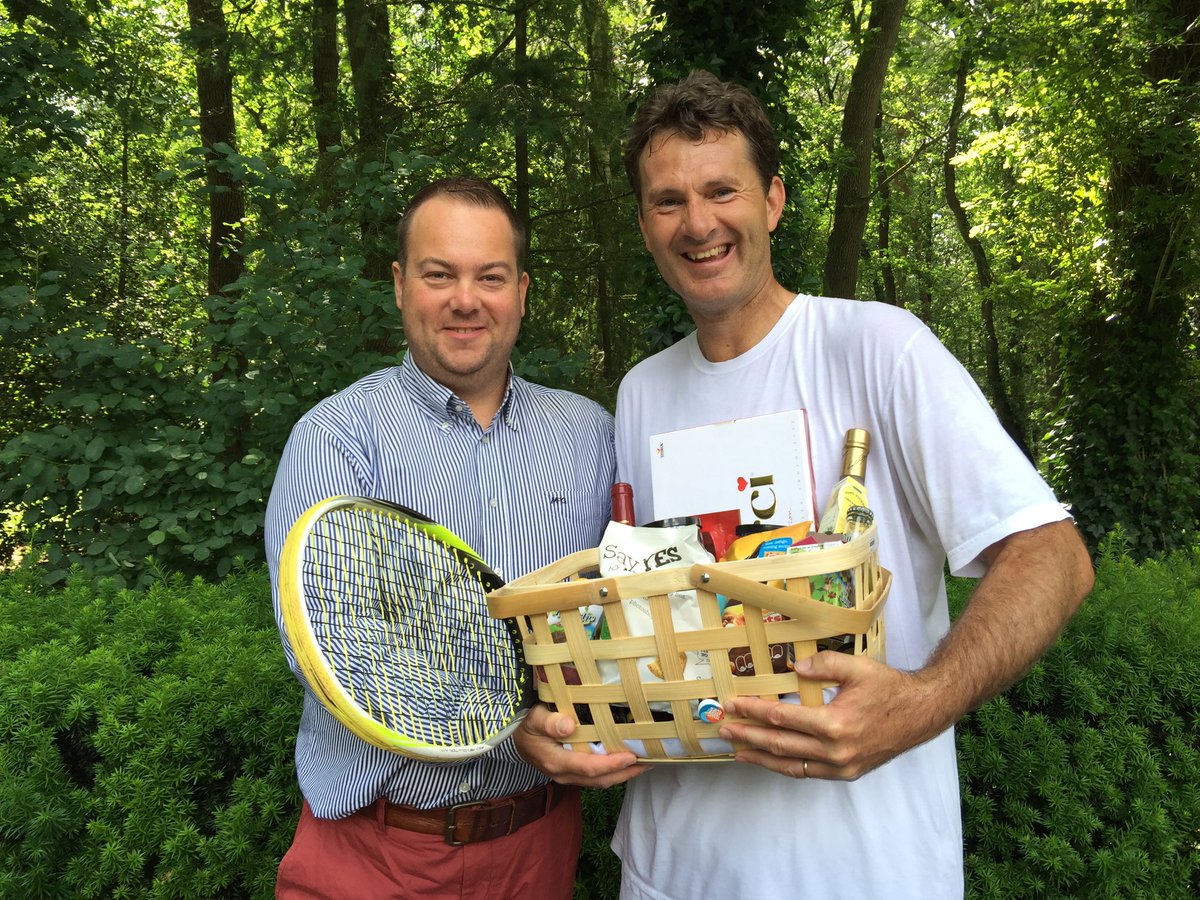 tennis4lifenl's tweet photo. Vandaag het fantastische team met mooie mensen van @TennisEventsEH @AFASTC bedankt voor hun steun en geloof in #T4L https://t.co/FzRpS2sl5M