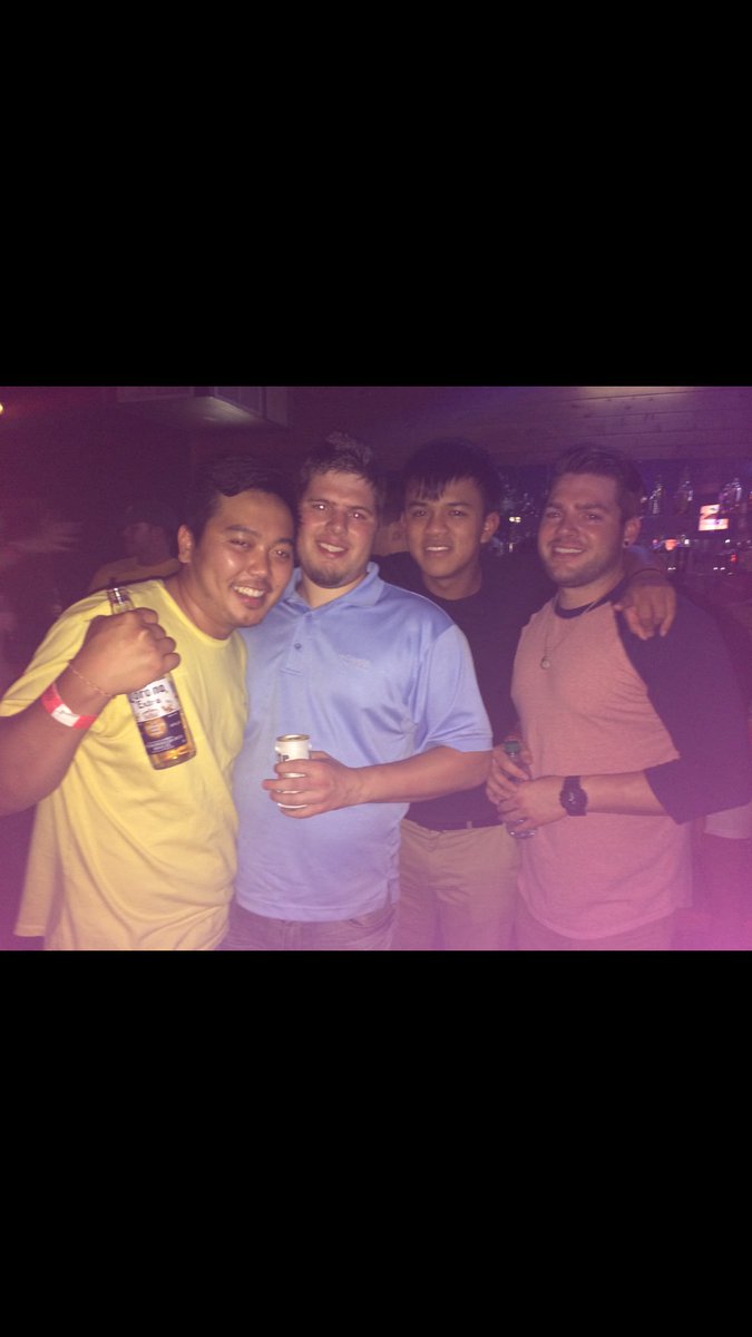 _iC0LA's tweet photo. #tbt #throwdatazzback @_thooo_ @clandry43 @PhuocNASTY good times https://t.co/OJbQA3zwn3