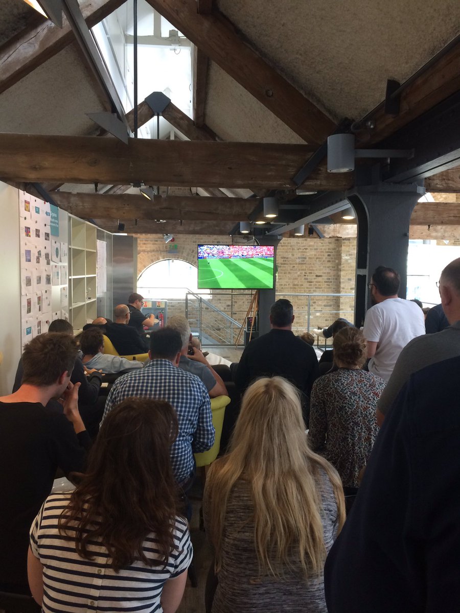 buildersarmsuk's tweet photo. Hard work at the office this afternoon. #ENGWAL https://t.co/kE6cqSXosQ
