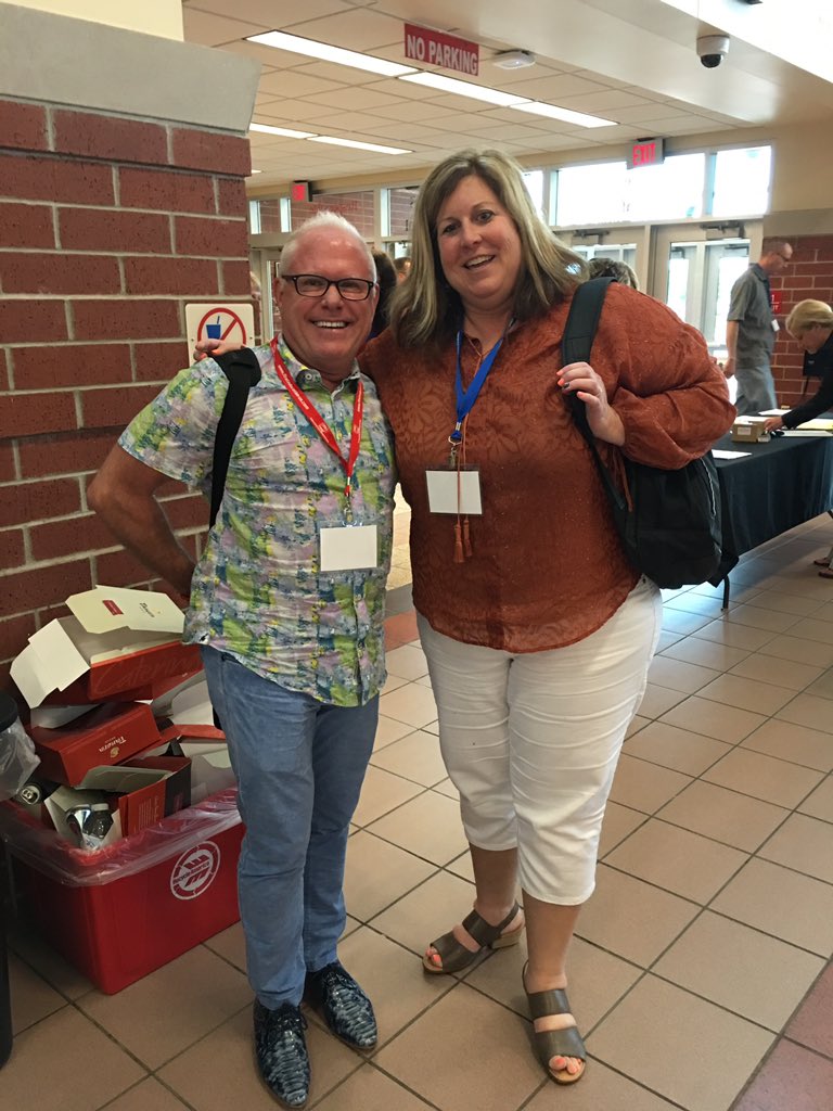 lisahughes4's tweet photo. Great learning, great people, great shoes! https://t.co/3uhtEBDuGD
