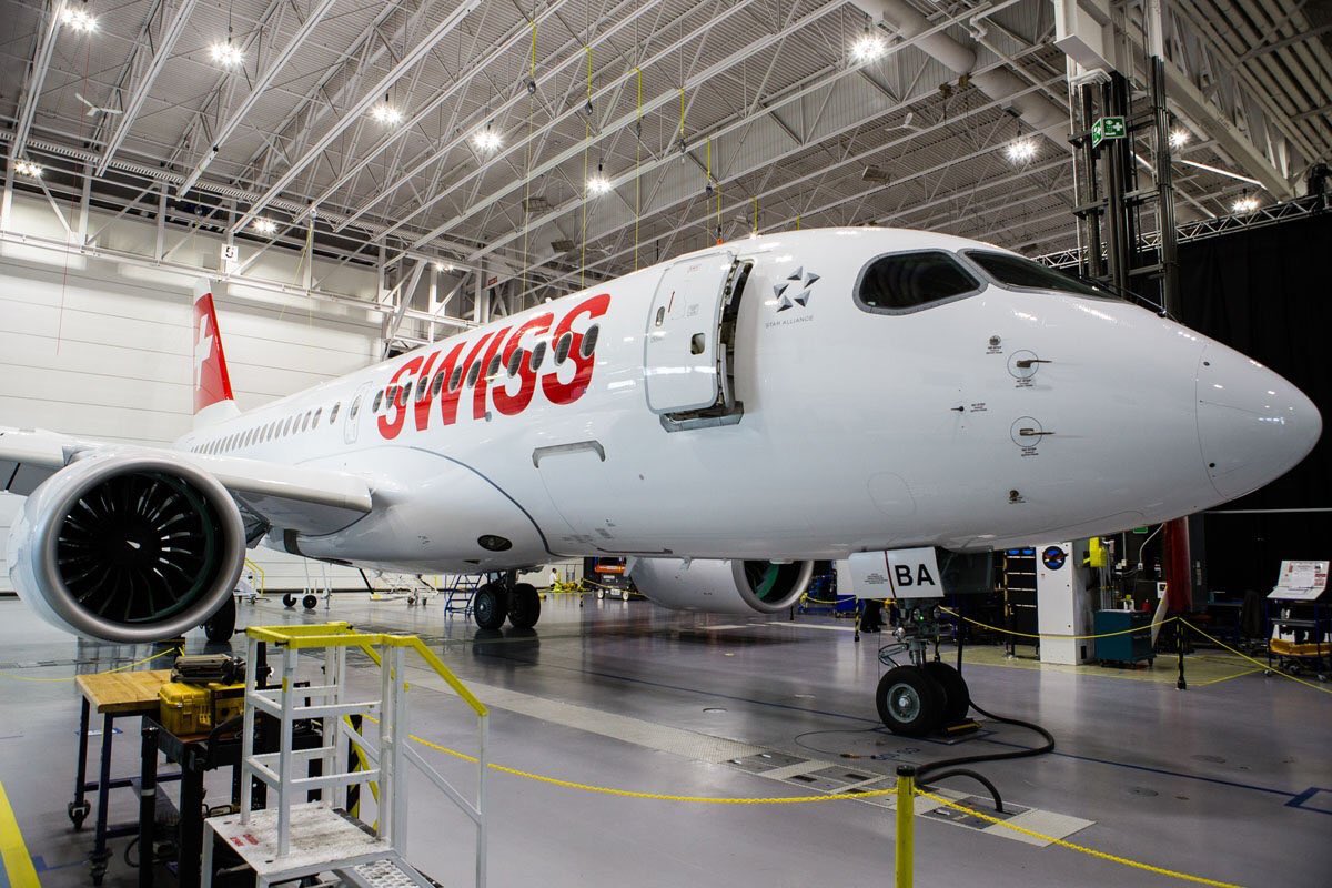 airwaysmagazine's tweet photo. The Bombardier CS100 gets EASA and FAA type certified. 
https://t.co/BrLqiaf3Tw https://t.co/276cfTFBtM