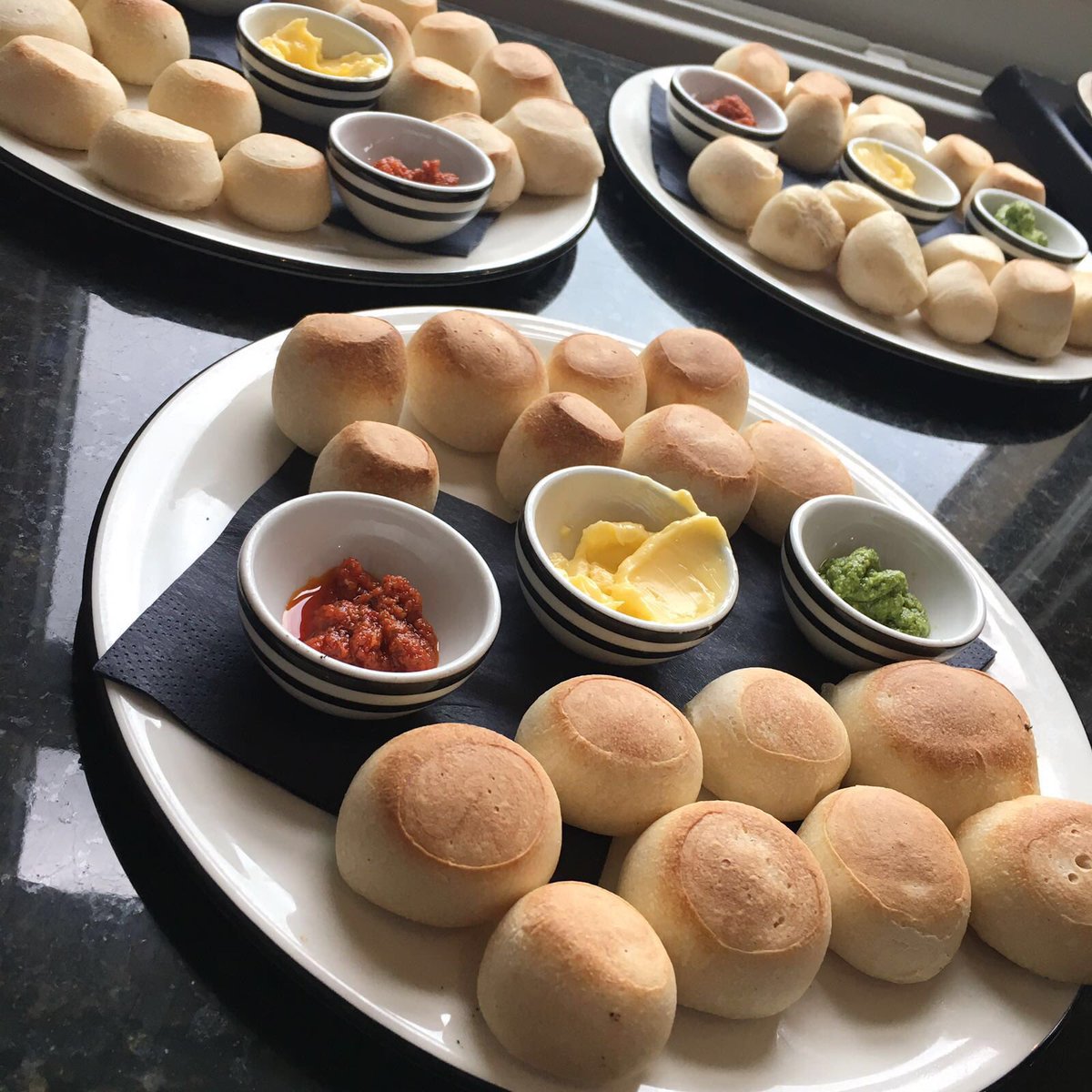 philippaeyes's tweet photo. #bootsopticians Kent Clinician evening meeting - Contact Lens discussion, food &amp; CET points too! #no.1forclinicians https://t.co/z5wWXixp4l