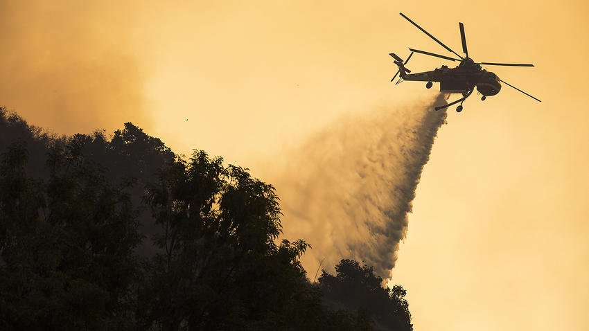 latimes's tweet image. A fire burns near Santa Barbara lat.ms/1Pw9afh