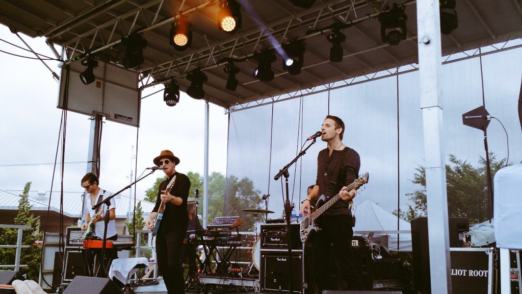 SteveBuerkle's tweet photo. Filming (using VR cameras) the first band up today at the FireFly Festival- Elliott Root! #BrickVR #ElliotRoot https://t.co/RO0yuL0K8P