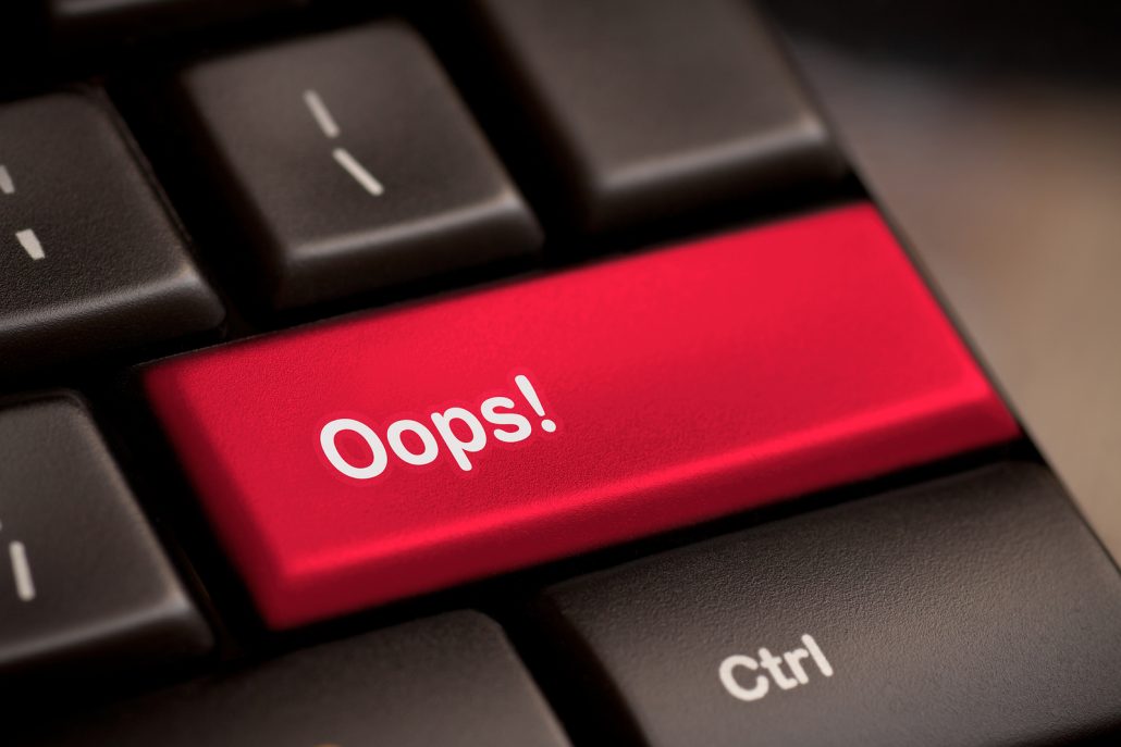 Technorins's tweet photo. 5 mistakes #SmallBusinesses make online https://t.co/U2FDfGYie9 via @smallbiztrends https://t.co/Uq0PB7JlZy