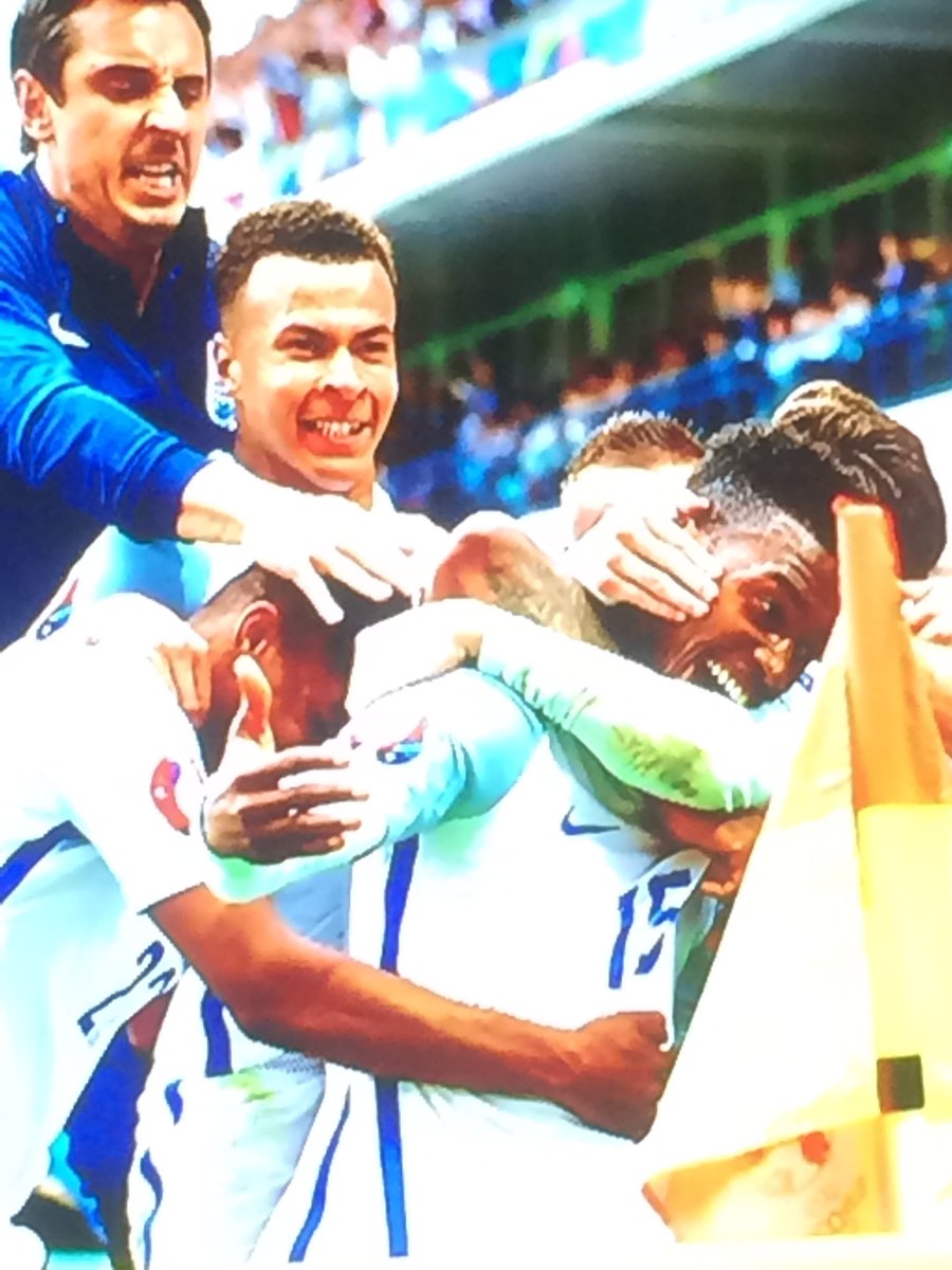 kevwill1980's tweet photo. @GarethBale11 if the Welsh had passion you would have seen that through! https://t.co/Q6KKZbuT6Q