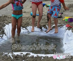 MacKidDenver's tweet image. Use a cheap shower curtain to create a pool in the sand!
#MomHack #BeachHack #MacKid” buff.ly/25UQX7O