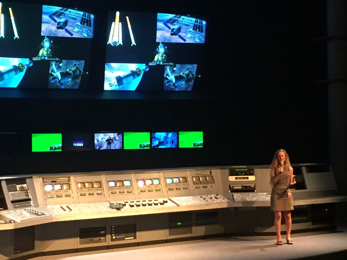 spacespartan's tweet photo. Lisa Spence is keynote for the #MarsTogether  @SpaceCenterHou Flight Analogs Project Manager @HERA_Crew_X #HERAX https://t.co/RJuRF4b2OK