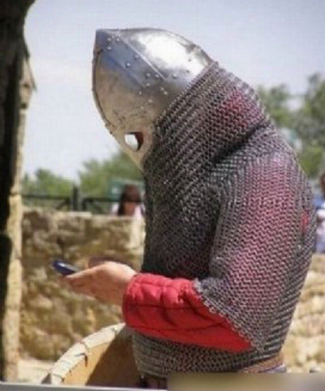 Aşkım savaştayım ben seni sonra arıyayım