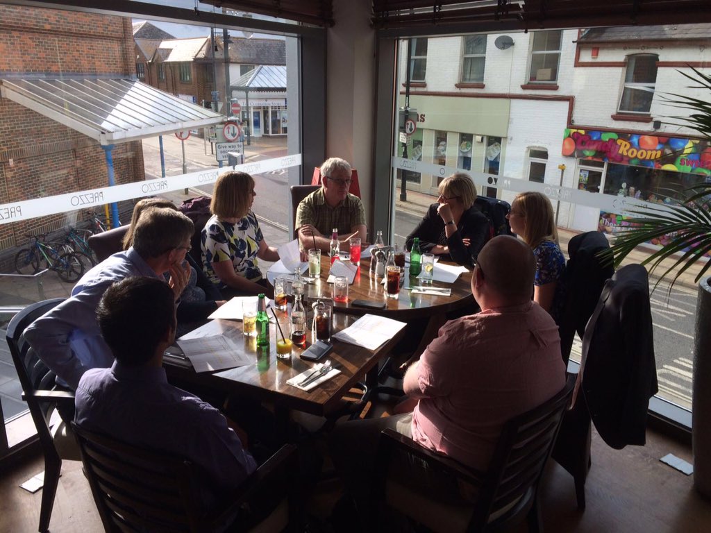 CNIbootsoptics's tweet photo. Hampshire CLO listening dinner #bootsopticians #no1forclinicians @philippaeyes @SAadhami https://t.co/nIkWvqedY4