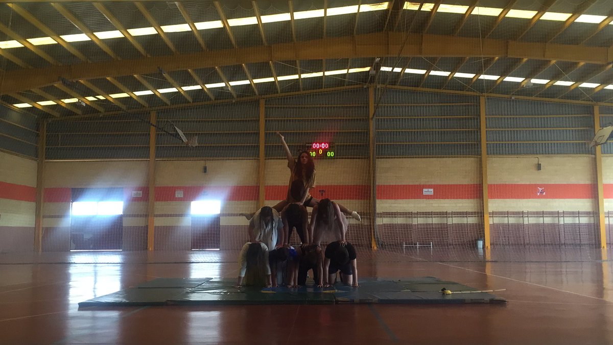 AnaGL_99's tweet photo. #acrovalme 🦁 1* F https://t.co/EGWocsloIg