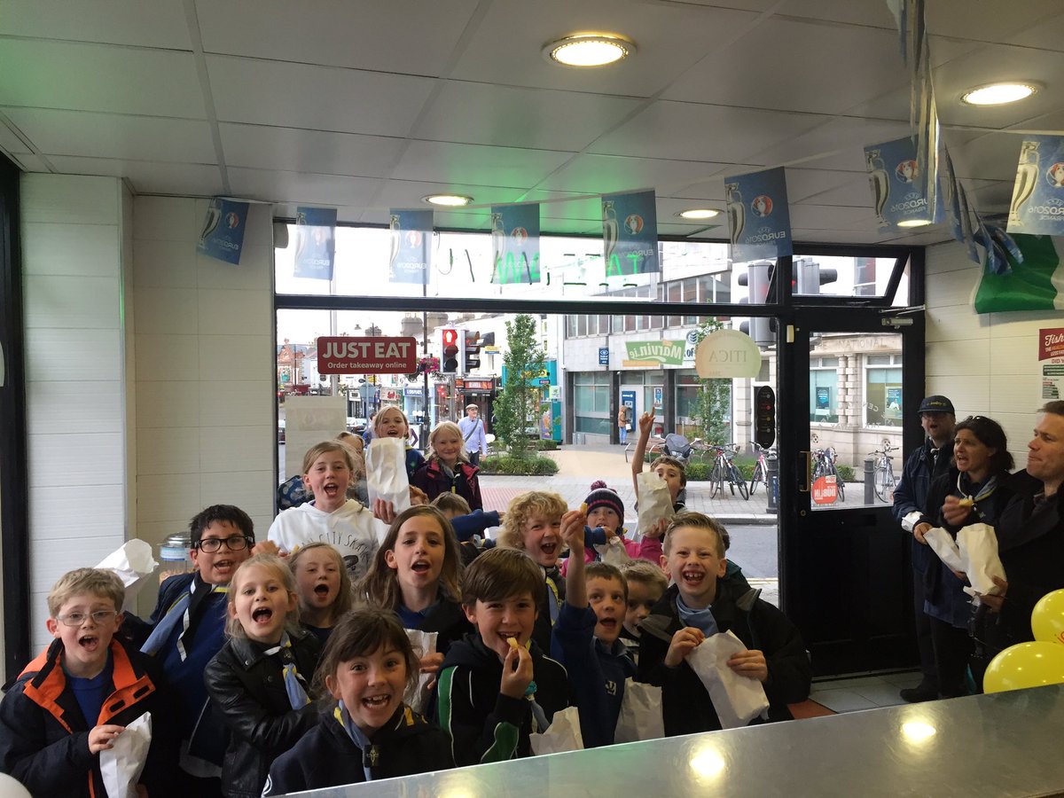 We are delighted that the "29 Blackrock Beaver Scouts" popped in for chips #DLLife #blackrock #chips #lovindublin