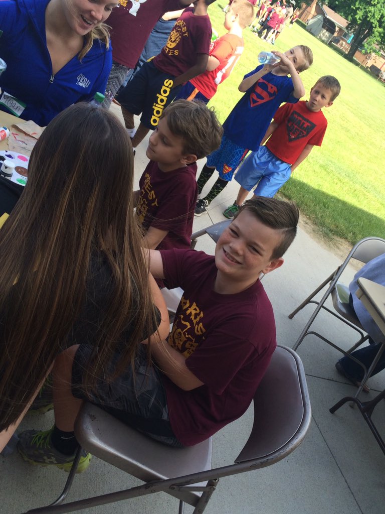 CarlaaveryCarla's tweet photo. @ForestPrincipal @CarlaaveryCarla @forestfieldday https://t.co/qtShrrl5nE