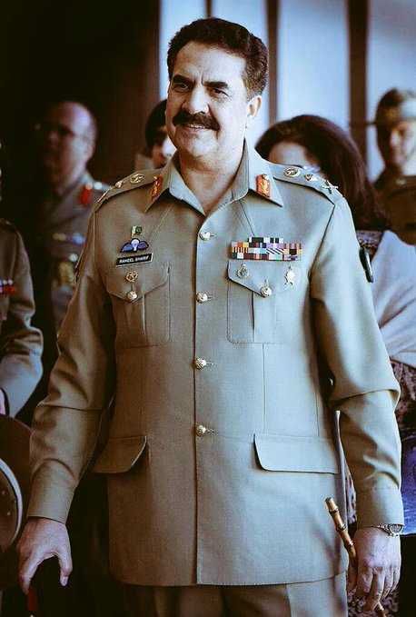 Mubeenofficial's tweet photo. May Allah bless you with long life! #HBDGenRaheelShareef https://t.co/MD5qhnVe9C