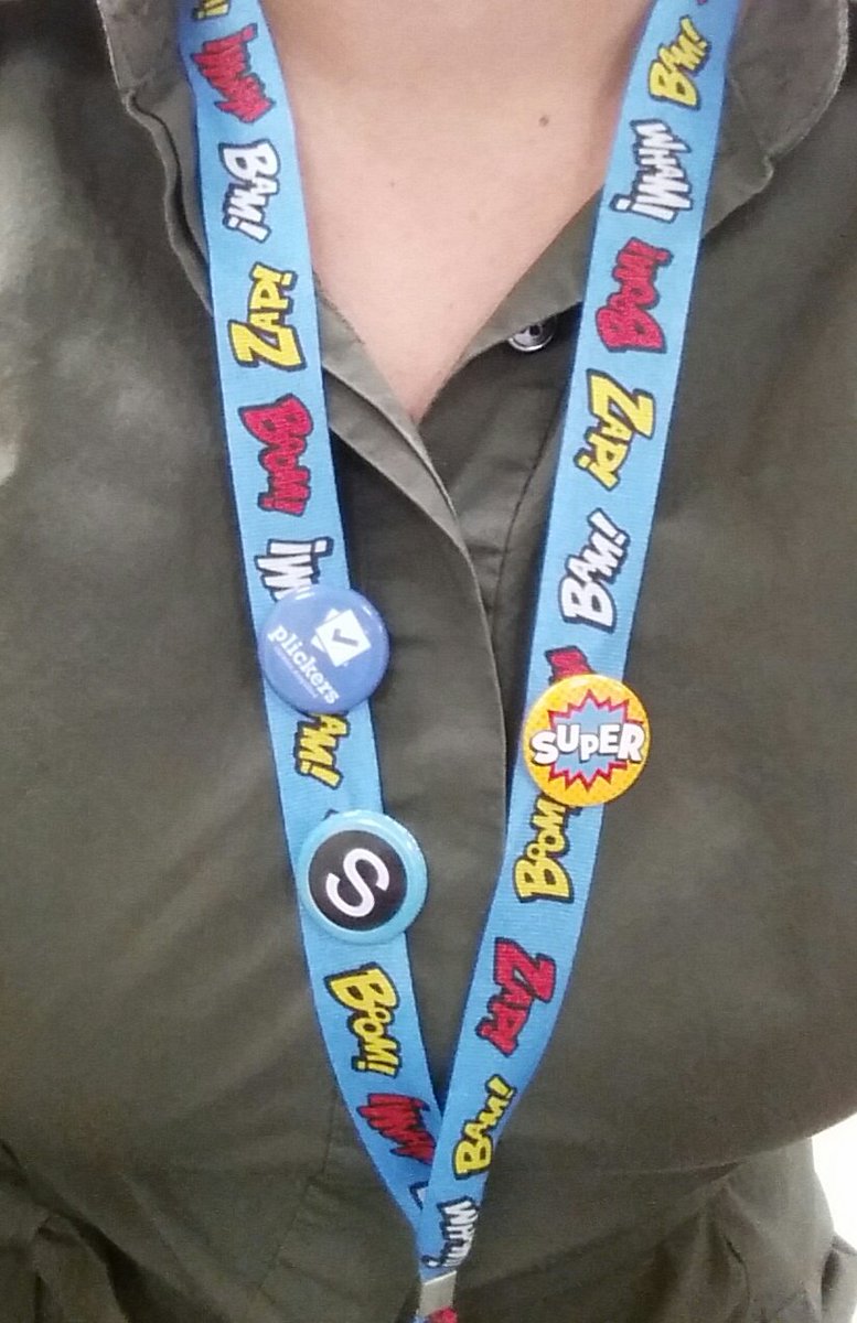 Just_Gina511's tweet photo. Thanks for my new swag! #ILCon16 https://t.co/n7WBs5MGsm