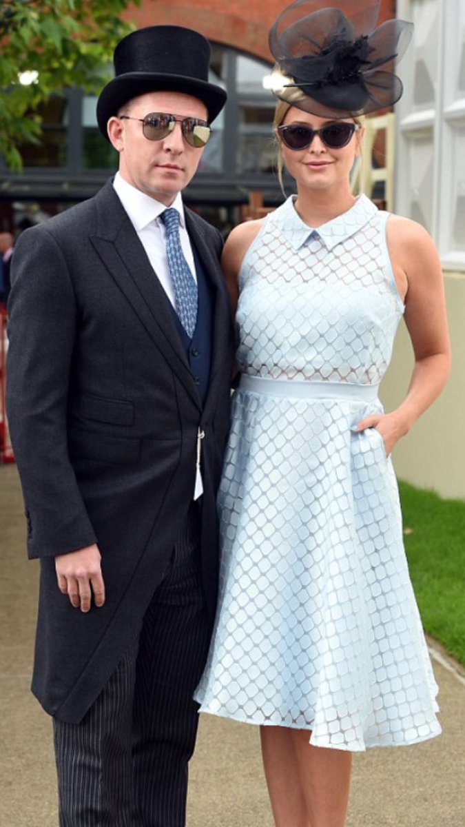 Beautiful Holly Candy today at Royal Ascot wearing Juliette Botterill 'Black Lace Feather Mini'💓🐎