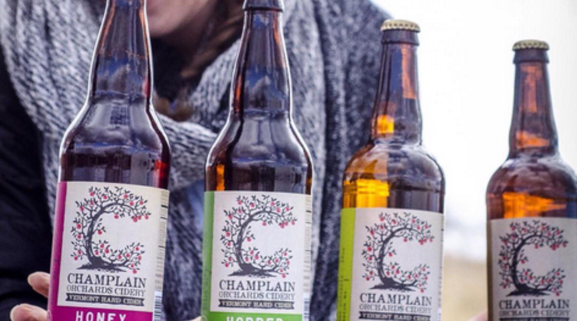 DestinationFood's tweet photo. Hello, #BTV! Happy @ChampOrch Hour with @burtonsnowboard on College St. from 5pm-7pm today! https://t.co/awdV2WVSc5 https://t.co/Bhh0SxhcPV