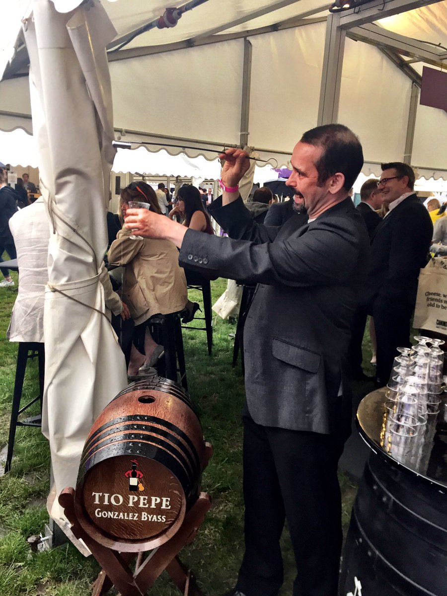 Our GM <a href="/LCordiglieri/">Luca Cordiglieri</a> trying his hand at being a #venenciador <a href="/TasteofLondon/">Taste of London</a> #sherry