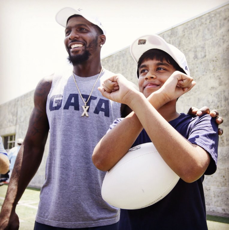 dez throw up the x shirt