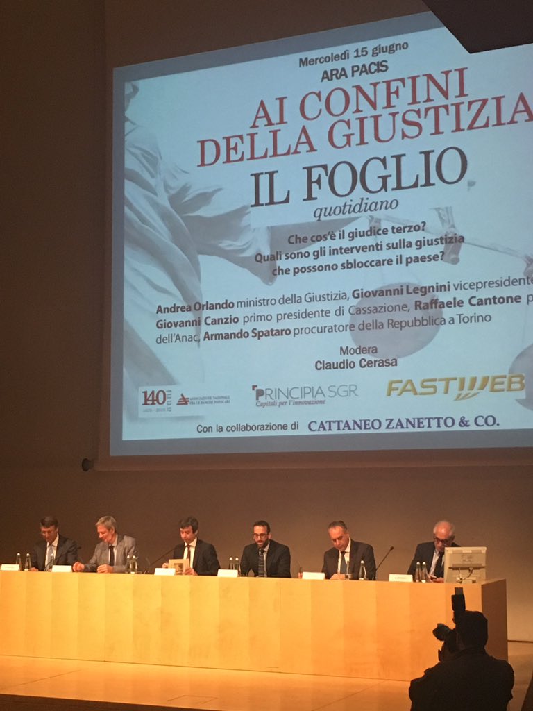 sarzellula's tweet photo. Di grande spessore il dibattito sulla giustizia: @ilfoglio_it con Orlando, Cantone e altri big @PrincipiaInnova https://t.co/S6GhScq9lF