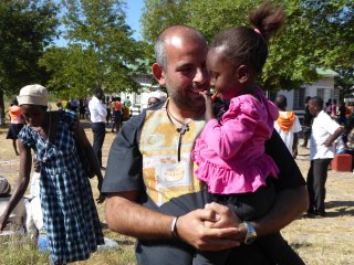 Manuel, de Cádiz a Zimbabwe. 
blog.rtve.es/pueblo-de-dios…
Por Ricardo Olmedo en el blog de <a href="/PueblodeDiostve/">Pueblo de Dios TVE</a>