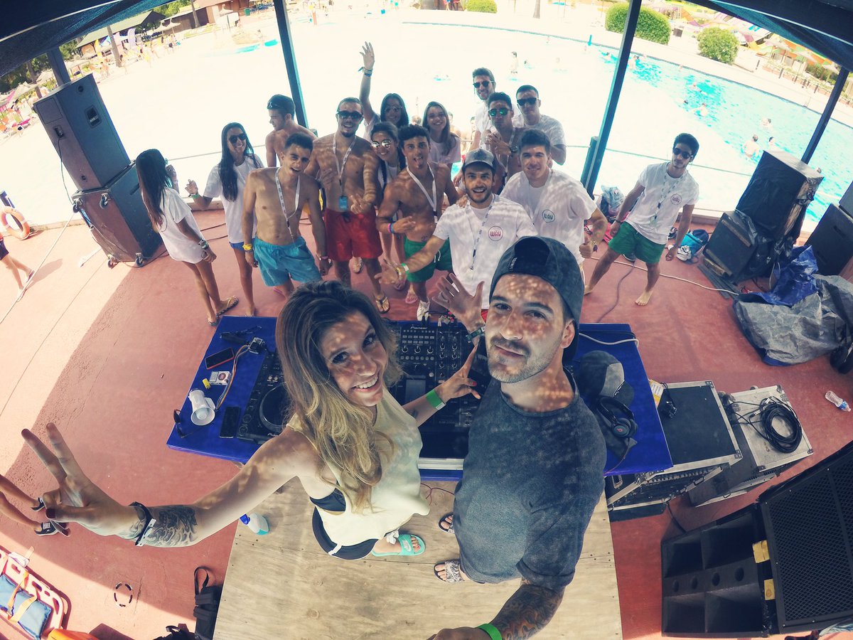 Disfrutando del día en #AqualandMallorca de la mano de #ViajaWÄY 🤘🏼 #unitfamily #theriverandradness