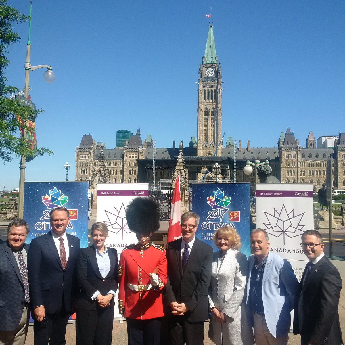 JimWatsonOttawa's tweet image. Proud to partner with the Government of Canada to animate the capital during #Canada150. @2017ottawa @melaniejoly