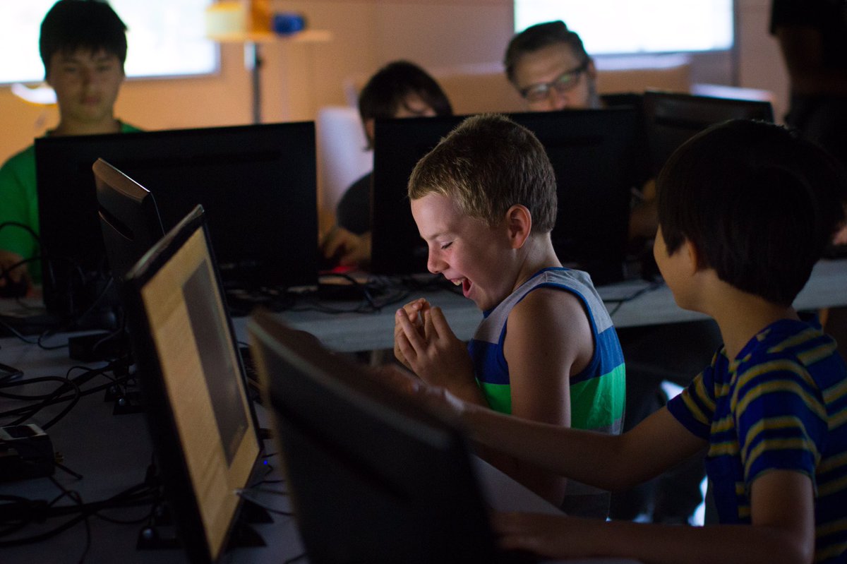 vinectycodecrew's tweet photo. When it works. #coding #minecraft #minecraftcrew #summercamp https://t.co/tjGBGnmhw3