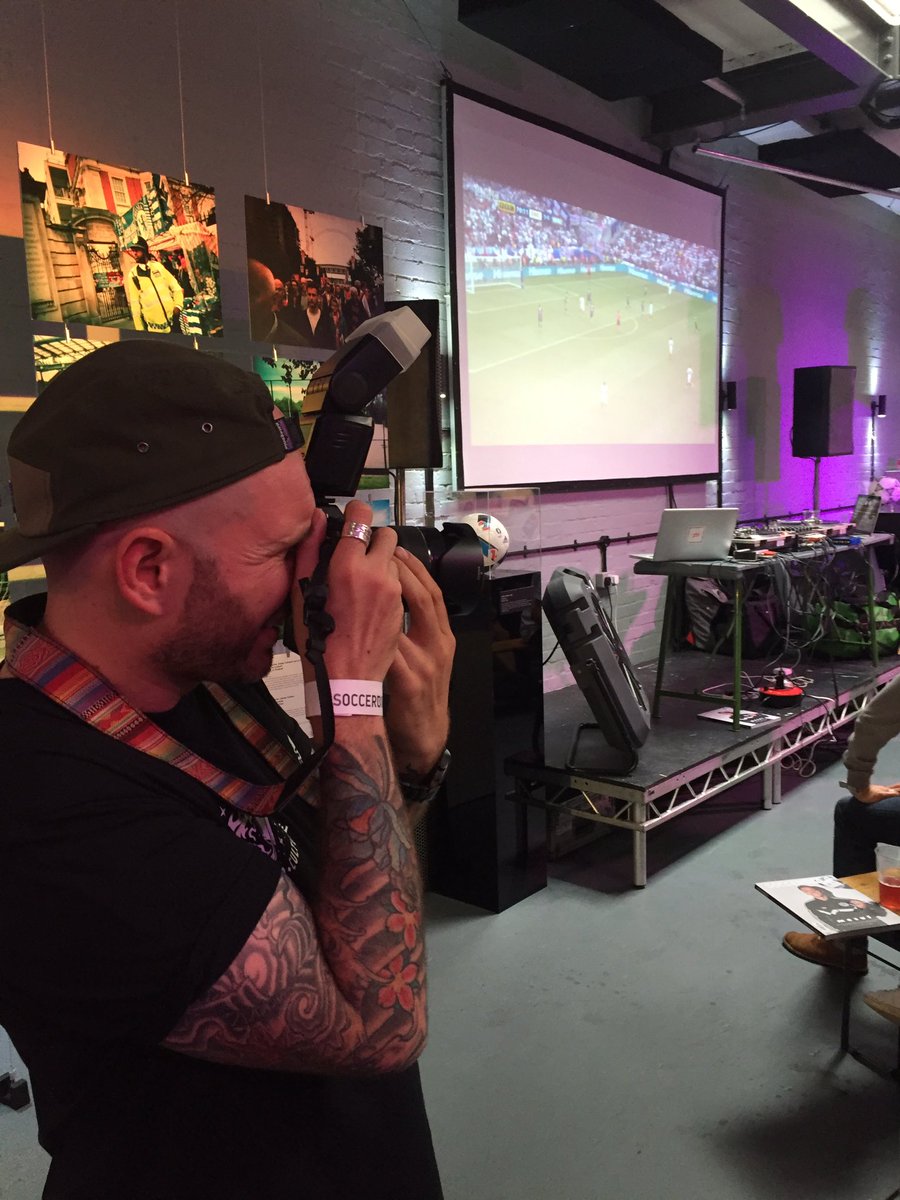 Goal_Click's tweet photo. Sometimes it just clicks #goalclick #EngVWal #adidas #soccerbible #firstneverfollows #euros2016 https://t.co/7PQbxn6f98