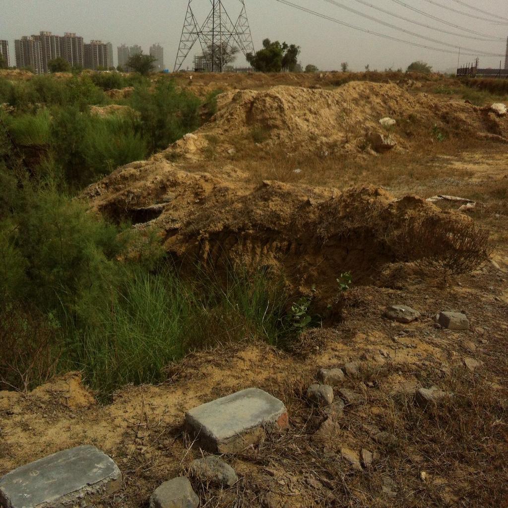 Nitin30Malhotra's tweet photo. @MVenkaiahNaidu @mlkhattar @PMOIndia @narendramodi ADEL landmarksfraud Sec 103 Gurgaon50% money taken no development https://t.co/DxXrVcTdPd